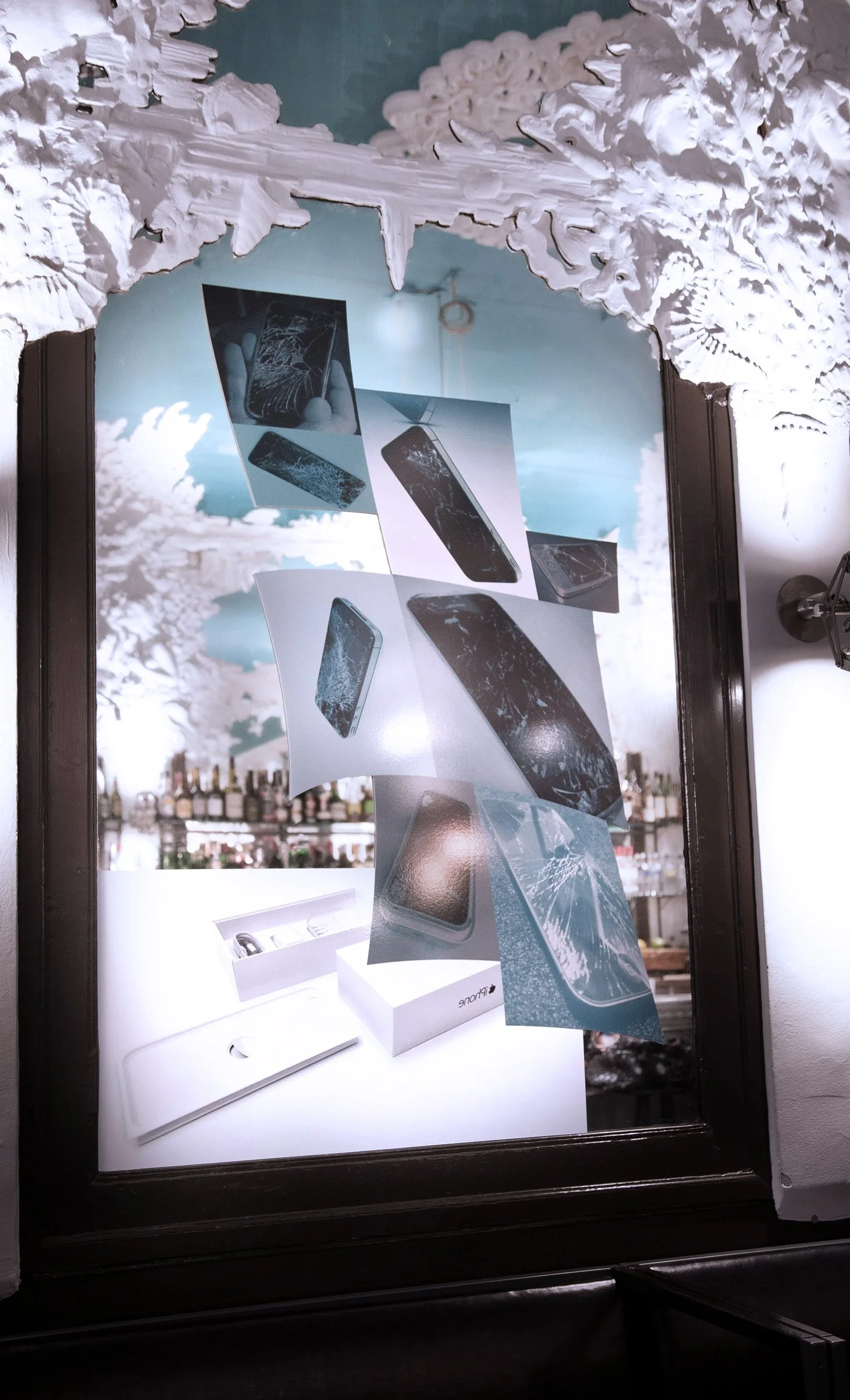 i-Cracked, installation view